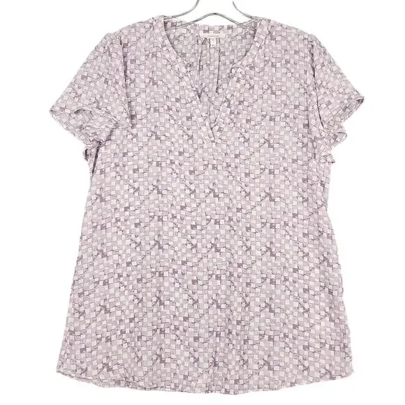 Maurices Women's Flutter Sleeve Blouse Purple Lavender Checkered V Neck Medium - Picture 2 of 8